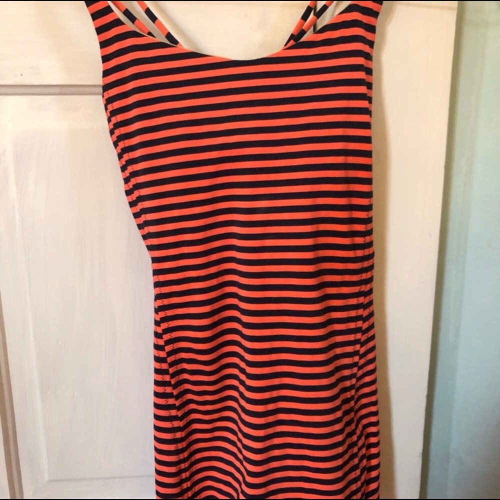 Lululemon Free to Be Top - Picture 5 of 8